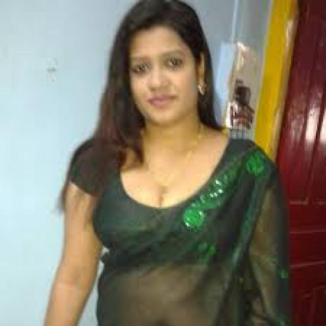 রাত নামলেই মা আমার বউ