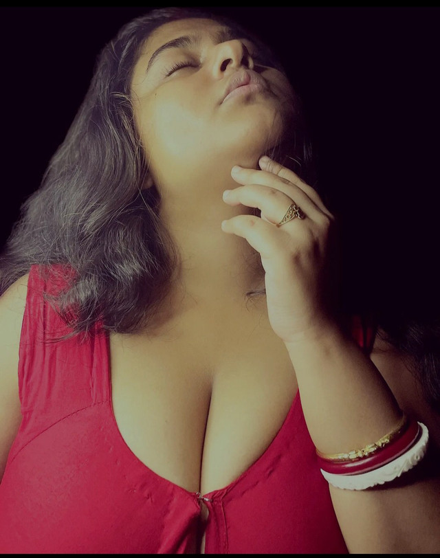 choti kahini new বৃষ্টিতে ভিজে মা ছেলের চরম নোংরা চোদাচুদি!